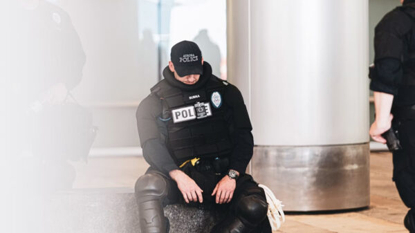 The Five-Sentence Apology That Could Save Your Police Marriage